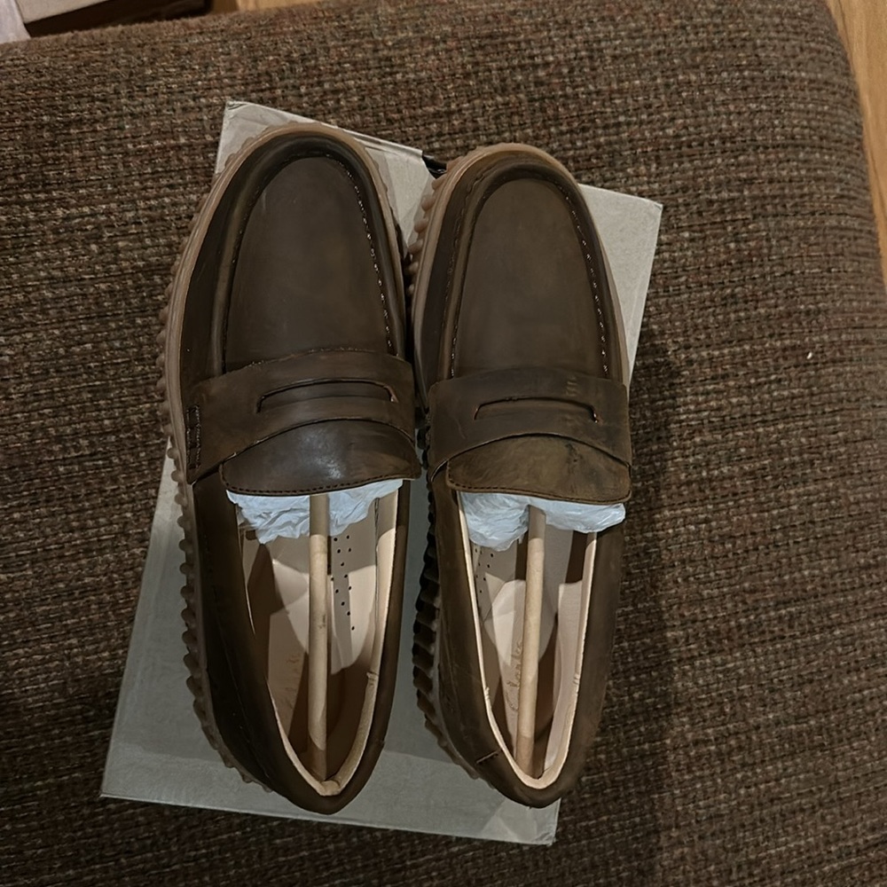 Clarks Brown Platform Penny Loafers - Picture 13 of 16